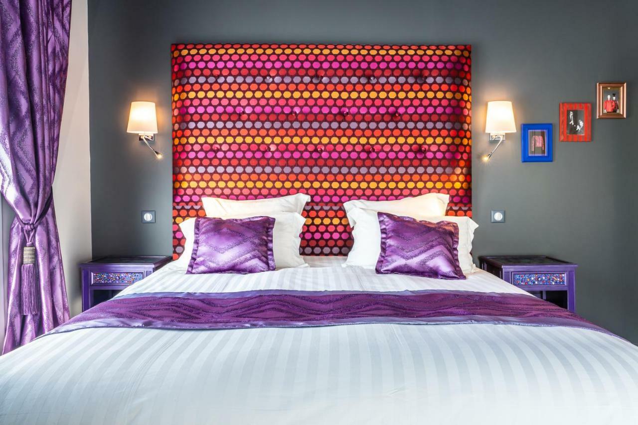 Brit Hotel Privilege Lisieux - La Villa Des Arts ภายนอก รูปภาพ