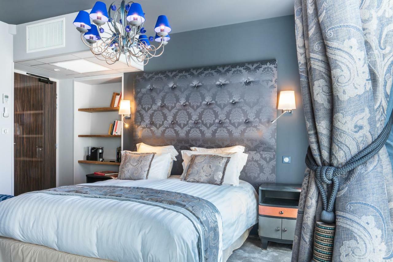 Brit Hotel Privilege Lisieux - La Villa Des Arts ภายนอก รูปภาพ